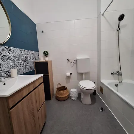 Apartman Timi's House - Espacoso A 350 M Da E Centro Da Velha