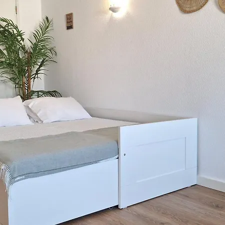 Apartman Timi's House - Espacoso A 350 M Da E Centro Da Velha *