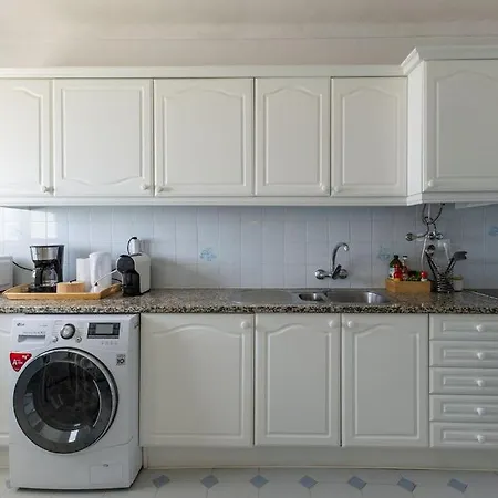 Timi's House - Espacoso A 350 M Da E Centro Da Velha アルブフェイラ